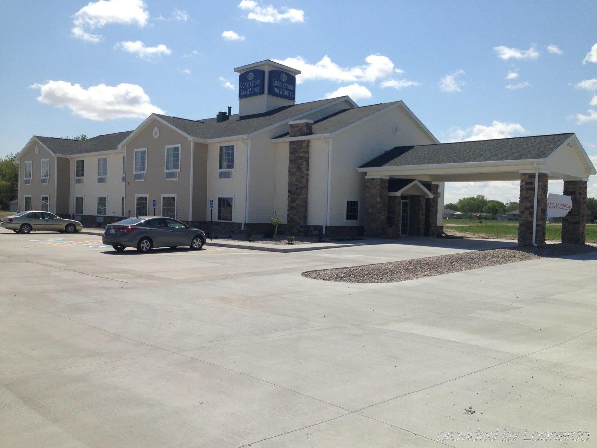 Cobblestone Inn & Suites - Ambridge Exterior photo